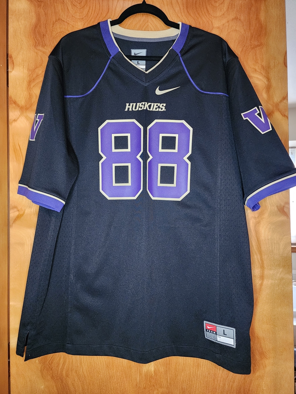 Nike Huskies Men's Black & Purple #88 Football Jersey